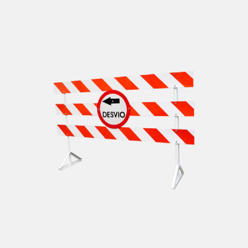 Barricadas-Metálicas-Con-Señal-De-Desvió-central-de-suministrosgs